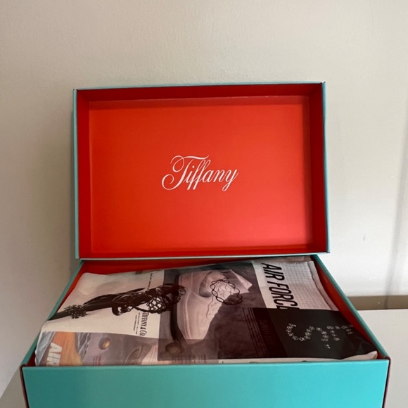 Nike x Tiffany Air Force 1 1837 - Picture 2 of 15